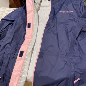 Vineyard Vines big girls rain coat (size M 10-12).